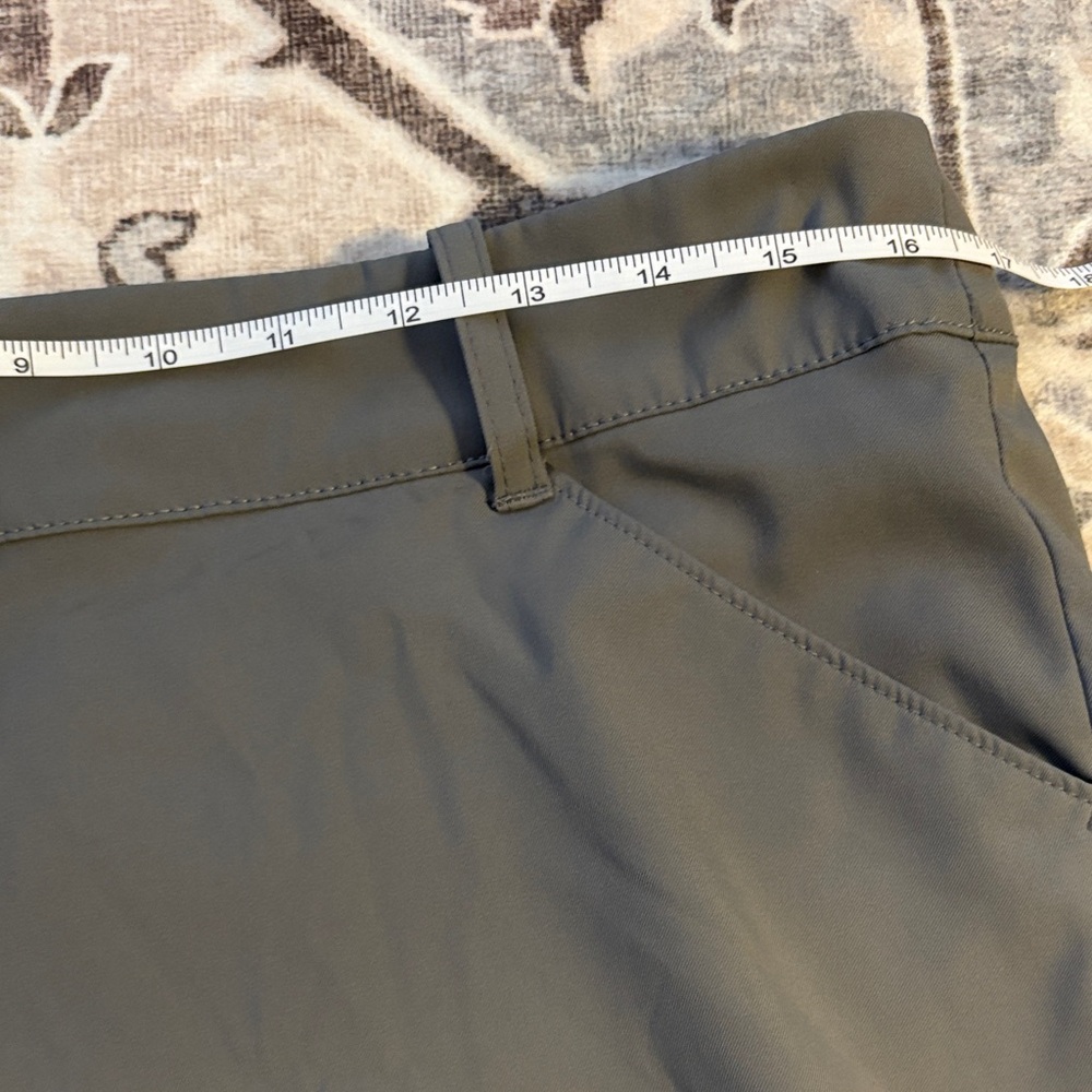 Callaway Opti-dri Women's Gray Shorts size 10 - Picture 6 of 11